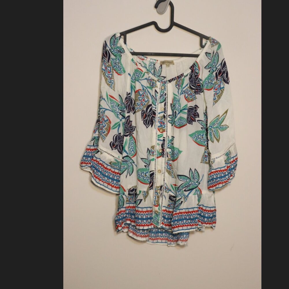 Democracy rayon 3/4 length sleeves lightweight shirt, white green and blue shirt
